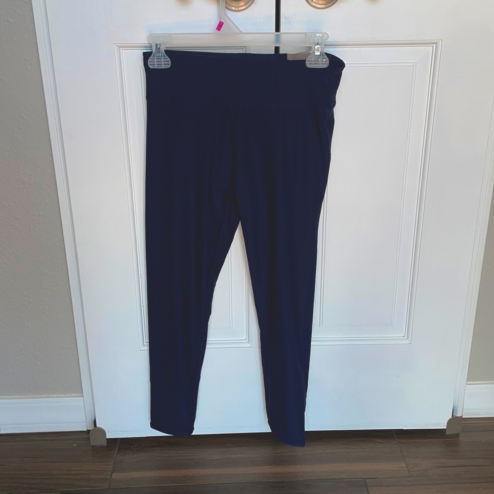 Bally Fitness Navy Blue Mid-Calf Capri Leggings